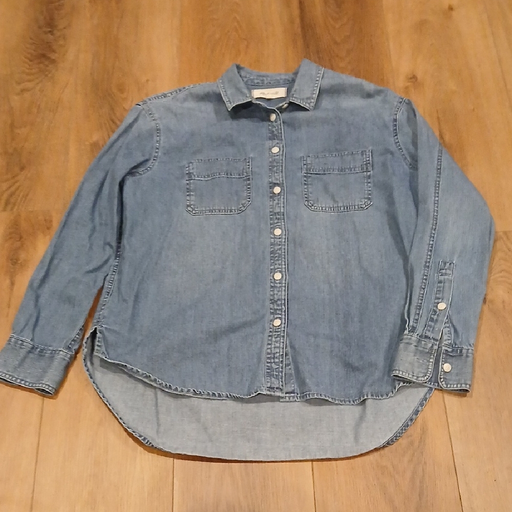 Madewell Blue Denim Button Down Shirt
